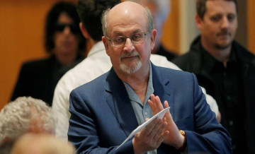 Salman Rushdie might lose an eye